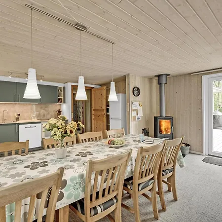 4 Bedroom Lovely Home In Hemmet Hébergement de vacances Hemmet