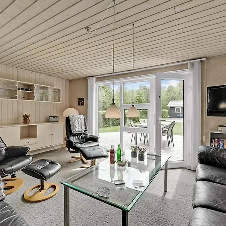 Hébergement de vacances 4 Bedroom Lovely Home In Hemmet *
