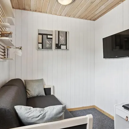 4 Bedroom Lovely Home In Hemmet Hébergement de vacances